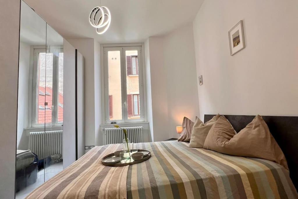 Urban House - Modern Flat Navigli Milan Center Appartement Buitenkant foto
