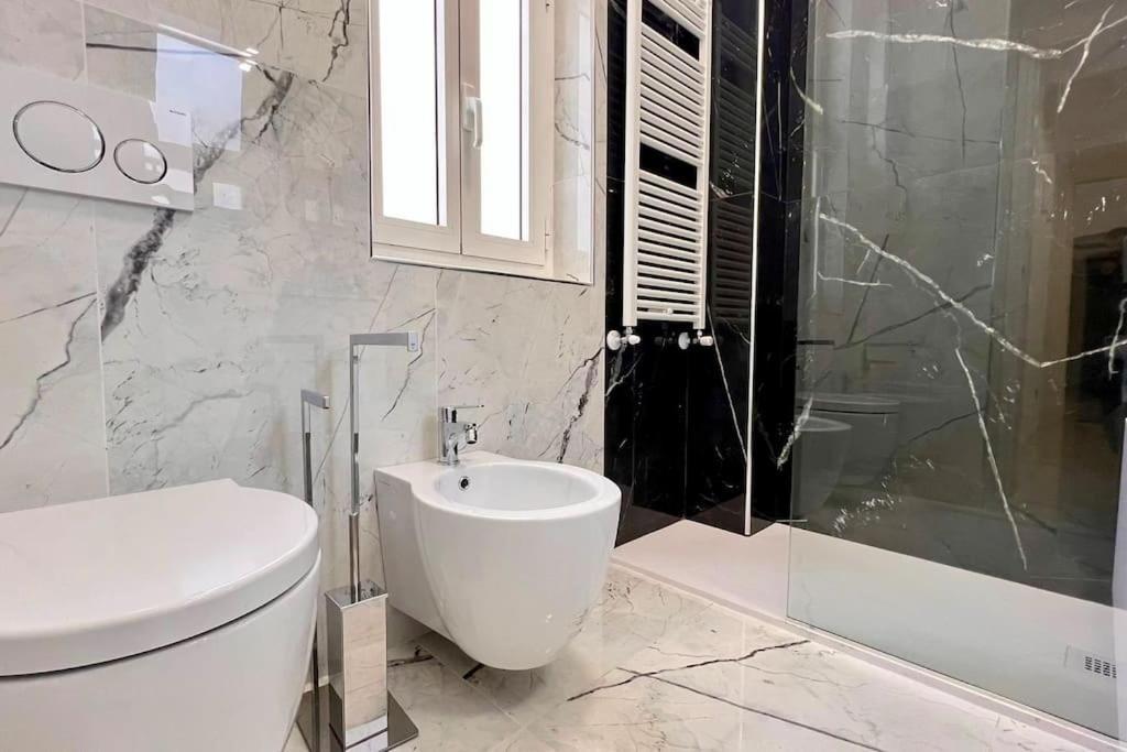 Urban House - Modern Flat Navigli Milan Center Appartement Buitenkant foto