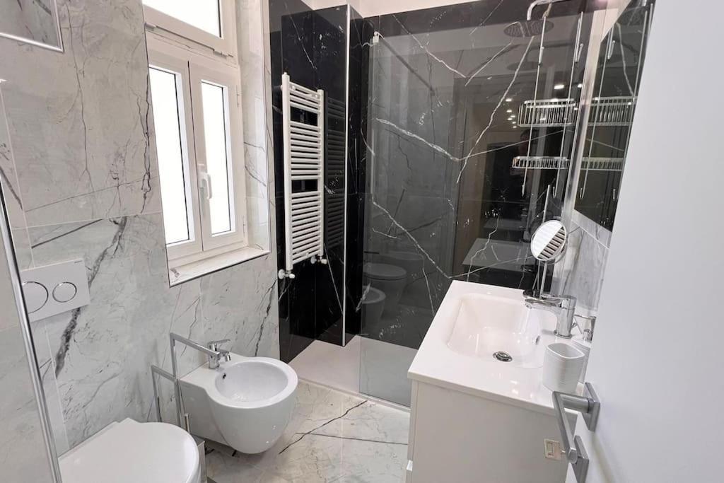 Urban House - Modern Flat Navigli Milan Center Appartement Buitenkant foto