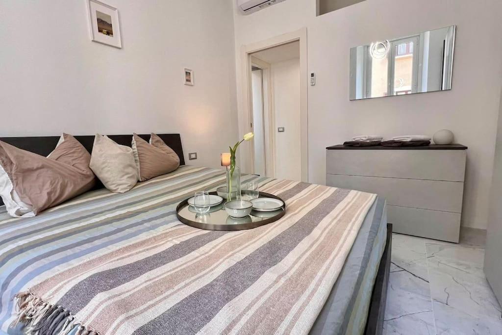 Urban House - Modern Flat Navigli Milan Center Appartement Buitenkant foto